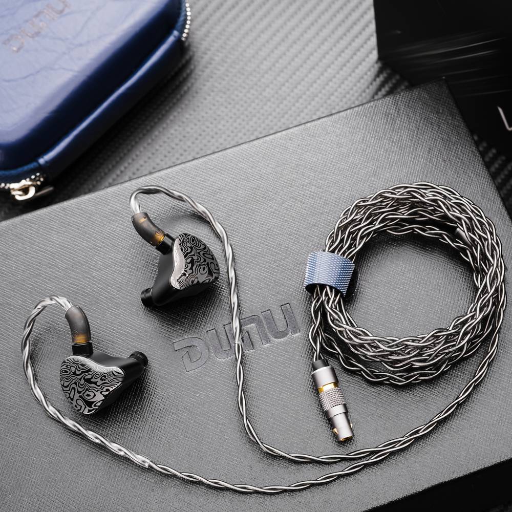 DUNU VULKAN DK-X6 Advanced Six-Driver Hybrid In-Ear Earphone