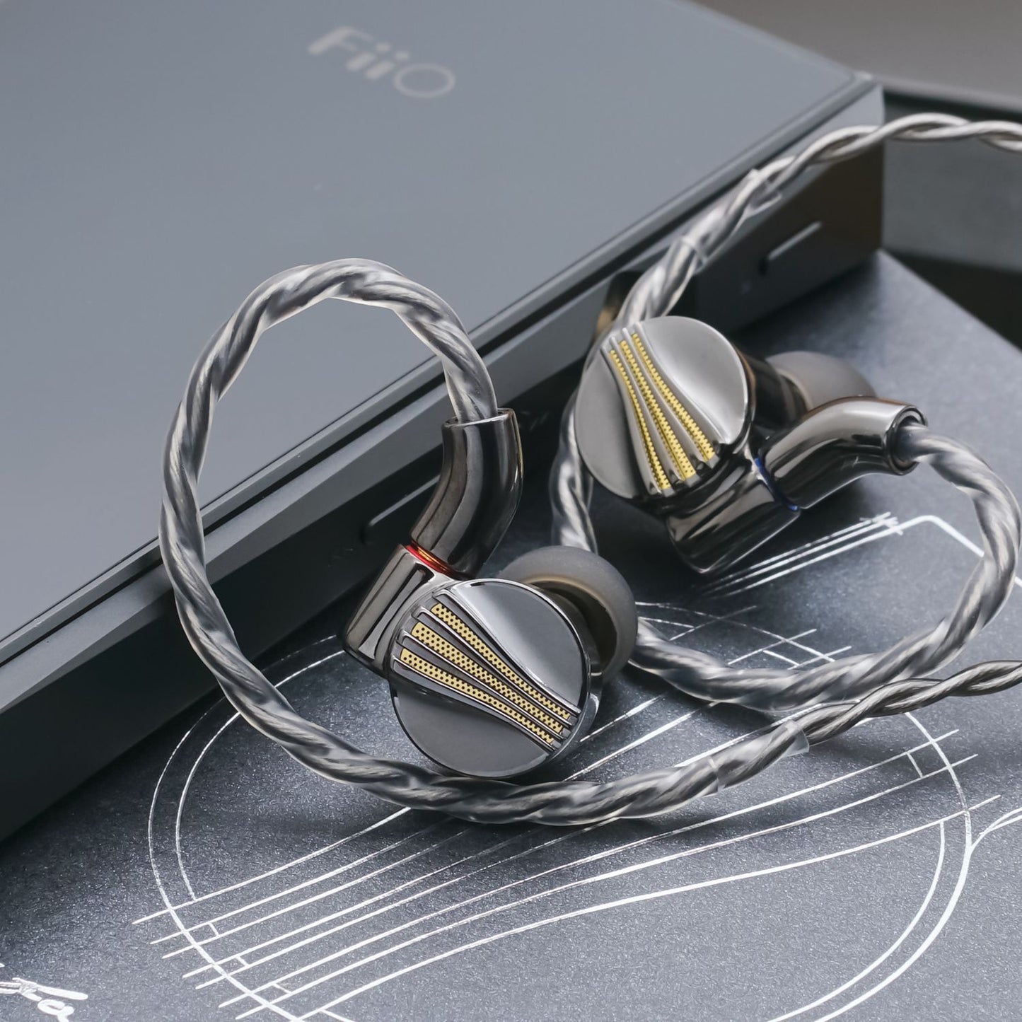 FiiO FD7 Pure Beryllium Diaphragm Dynamic Driver IEMs