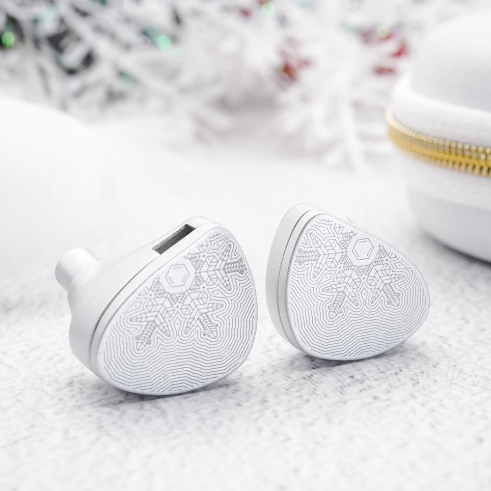 Moondrop Aria Snow Edition Diamond-Like Diaphragm Dynamic Driver In-Ear Earphone